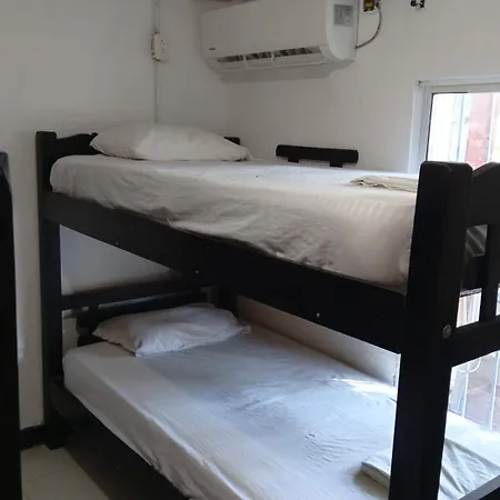 Shantyhostal *