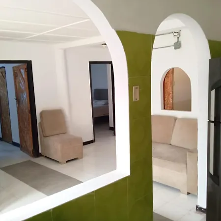 Shantyhostal *